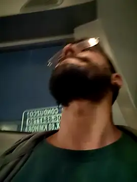 Snapshot of DanteWinter chatting on December 2, 2:23 am DanteWinter online show from December 2, 2:23 am