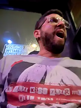 Snapshot of DanteWinter chatting on November 6, 2:26 am DanteWinter online show from November 6, 2:26 am