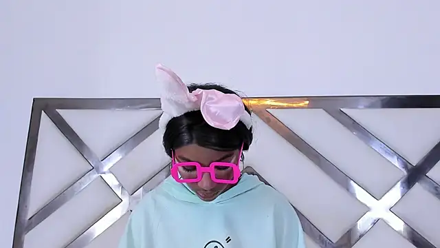 Snapshot of MarianRosse chatting on November 28, 7:03 pm MarianRosse online show from November 28, 7:03 pm