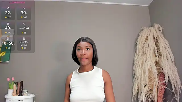 Snapshot of MarianRosse chatting on November 15, 3:54 am MarianRosse online show from November 15, 3:54 am