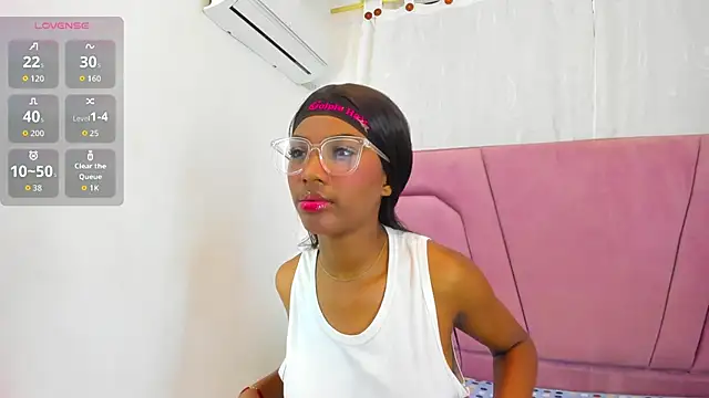 Snapshot of MarianRosse chatting on November 12, 9:29 pm MarianRosse online show from November 12, 9:29 pm