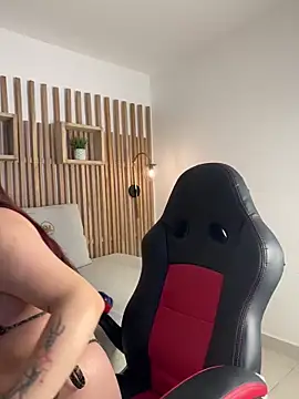 emma cleir online show from October 1, 7:40 pm