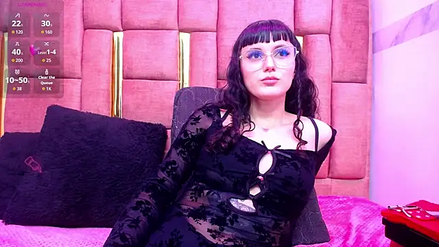 XBODTRIIPX online show from September 18, 5:21 am