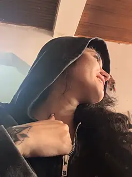 XBODTRIIPX online show from March 11, 4:45 pm