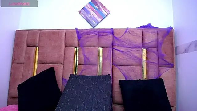 XBODTRIIPX online show from October 30, 3:27 am