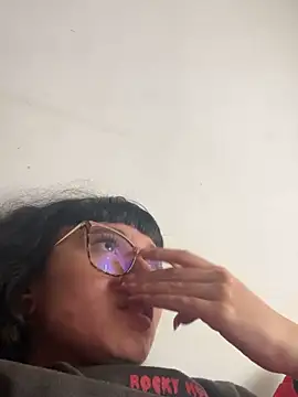 XBODTRIIPX online show from March 4, 9:11 pm