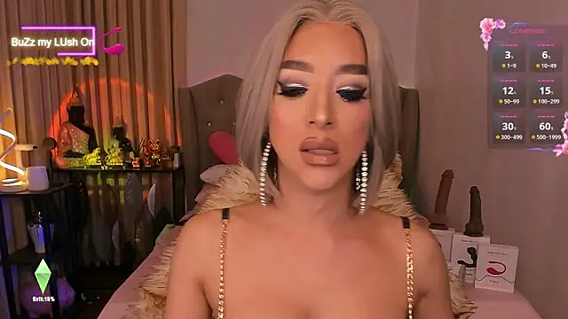 Dream Goddess online show from February 11, 1:51 pm