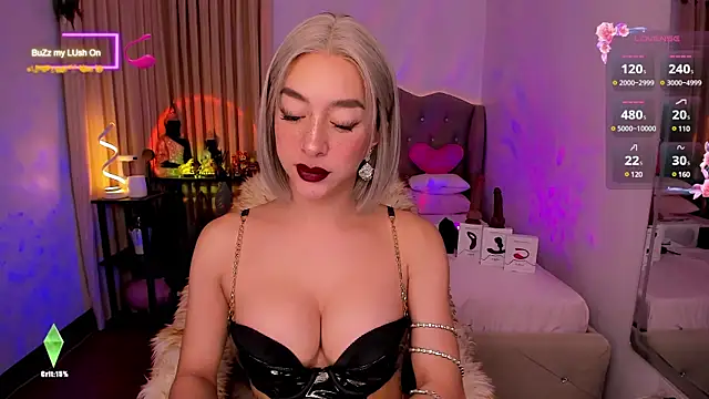 Dream Goddess online show from March 9, 1:59 pm