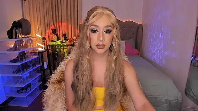 Dream Goddess online show from February 14, 9:53 am