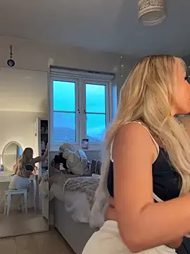 HeidiMae online show from November 14, 2:54 pm