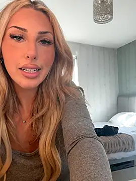 HeidiMae online show from October 27, 2:18 pm