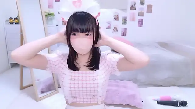 Snapshot of fumika_f chatting on November 18, 2:27 am fumika f online show from November 18, 2:27 am