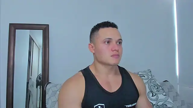 KingLevi01 online show from April 16, 10:23 pm