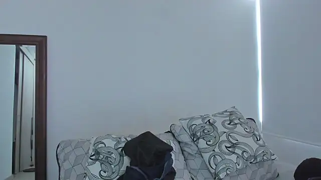 KingLevi01 online show from May 12, 5:52 pm