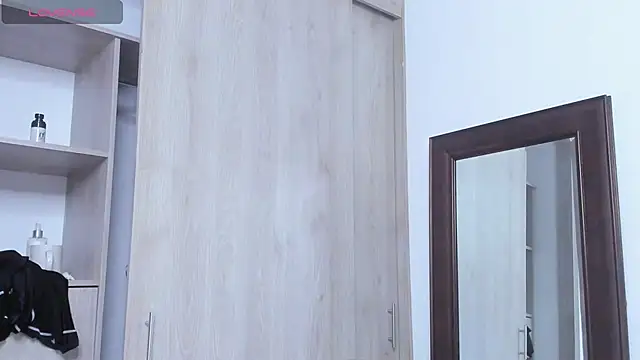 Snapshot of KingLevi01 chatting on October 30, 11:12 pm KingLevi01 online show from October 30, 11:12 pm