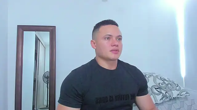 KingLevi01 online show from March 31, 7:27 pm