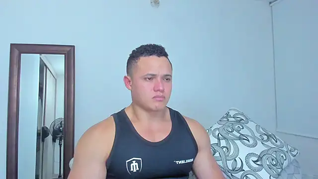 KingLevi01 online show from March 25, 12:33 am