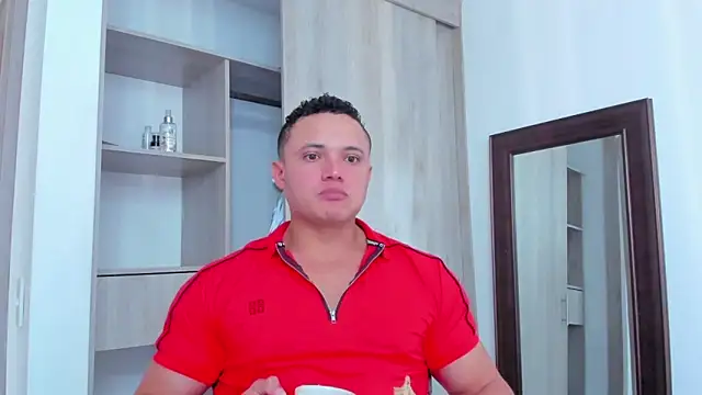 KingLevi01 online show from February 4, 9:32 pm