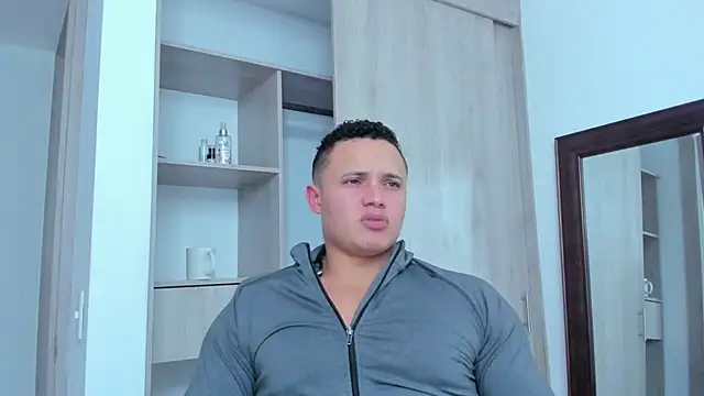 KingLevi01 online show from February 2, 10:20 pm