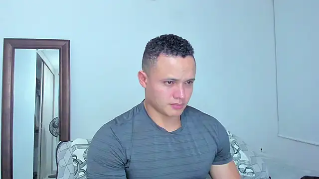 KingLevi01 online show from April 5, 1:45 am