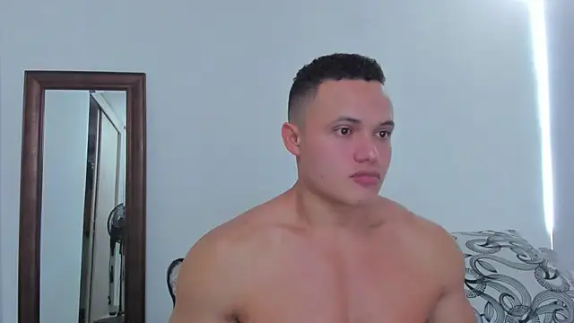 KingLevi01 online show from May 30, 4:01 pm