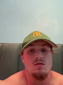 Snapshot of Hmyouneed chatting on September 14, 7:42 am Hmyouneed online show from September 14, 7:42 am