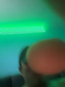 Snapshot of Hmyouneed chatting on April 7, 11:23 am Hmyouneed online show from April 7, 11:23 am