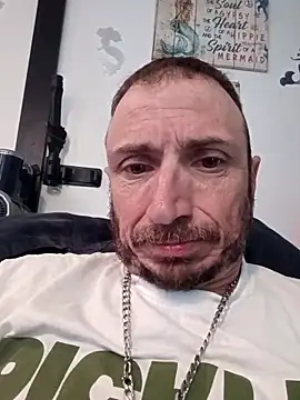 Mrluckstick online show from November 1, 8:41 am