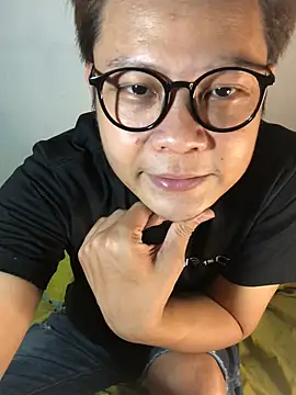 datnguyenvn online show from March 18, 5:36 pm