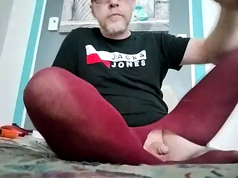 porkypproni online show from September 18, 1:03 pm