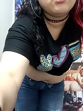 Curvy-Queen online show from October 2, 3:21 am