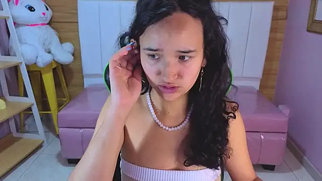 bella vibess s online show from February 22, 12:51 pm