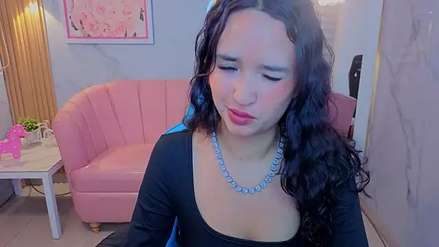 bella vibess s online show from June 11, 2:53 am