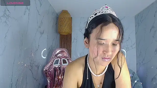 bella vibess s online show from December 21, 8:09 pm