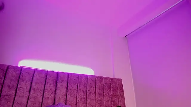 Ambeer fox  online show from March 17, 12:30 pm