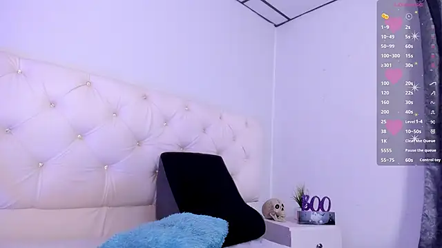 Ambeer fox  online show from October 26, 7:47 pm