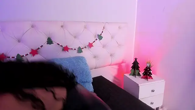 Ambeer fox  online show from December 1, 8:10 pm