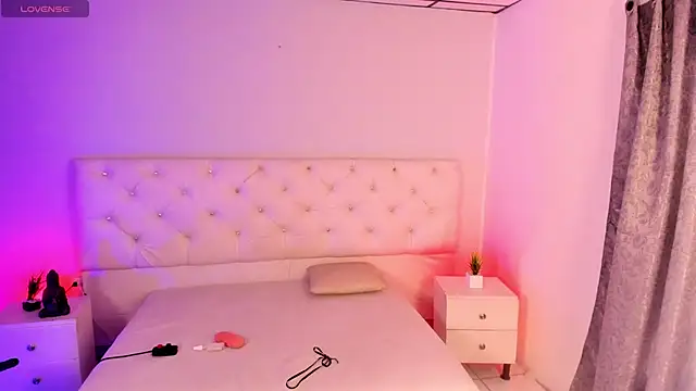 Ambeer fox  online show from November 28, 8:09 pm