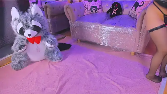 BizzyNoar online show from April 9, 1:50 pm