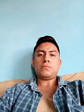 Snapshot of aczinovelez342 chatting on November 24, 8:42 pm aczinovelez342 online show from November 24, 8:42 pm