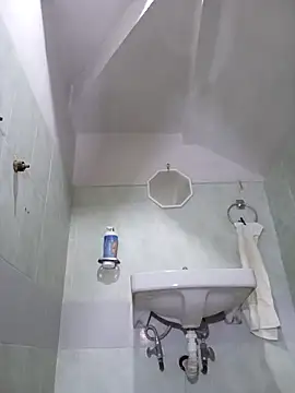 Snapshot of aczinovelez342 chatting on October 25, 6:01 am aczinovelez342 online show from October 25, 6:01 am