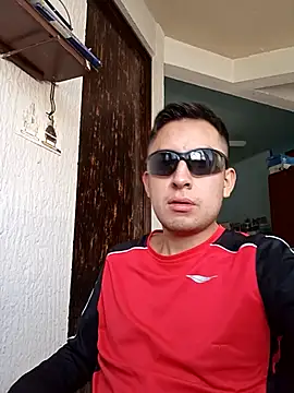 Snapshot of aczinovelez342 chatting on October 25, 9:04 pm aczinovelez342 online show from October 25, 9:04 pm