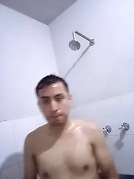 Snapshot of aczinovelez342 chatting on November 6, 4:27 am aczinovelez342 online show from November 6, 4:27 am