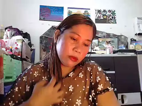 Snapshot of filipina_beauty chatting on May 11, 1:40 am filipina beauty online show from May 11, 1:40 am