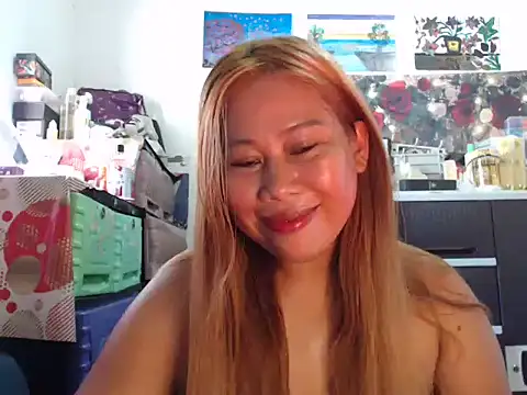 Snapshot of filipina_beauty chatting on June 2, 4:01 am filipina beauty online show from June 2, 4:01 am