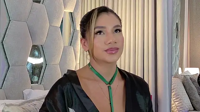 NicoleArmani online show from March 19, 4:51 pm