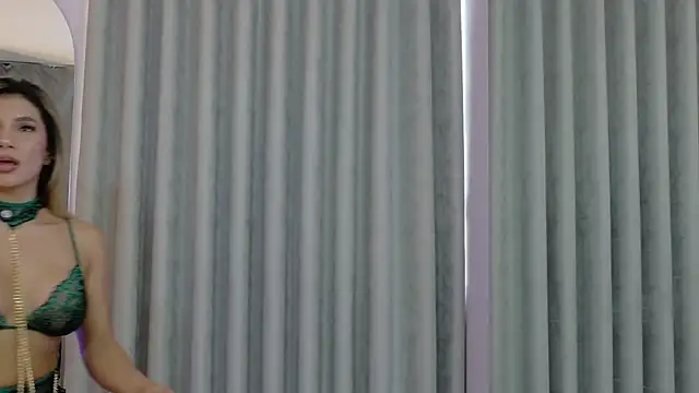 Snapshot of NicoleArmani chatting on June 14, 10:22 pm NicoleArmani online show from June 14, 10:22 pm