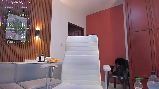 Snapshot of seraphine_arabic chatting on December 18, 4:44 pm seraphine arabic online show from December 18, 4:44 pm