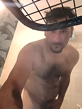 Snapshot of Ferxxxo1503 chatting on February 12, 6:24 am Ferxxxo1503 online show from February 12, 6:24 am