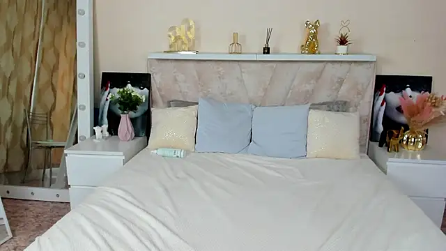 Snapshot of AmelliaClark chatting on June 25, 5:56 am AmelliaClark online show from June 25, 5:56 am